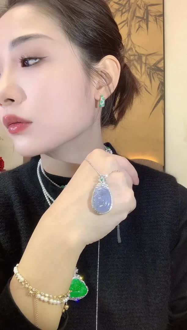 【闪购商品】翡翠吊坠(不含链)18K金镶嵌A16多样性发一件