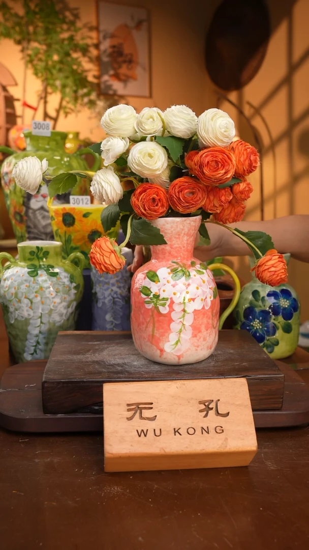 摆件3-27口径8高度19 1-2误差手工手绘有些许色差 完美慎拍