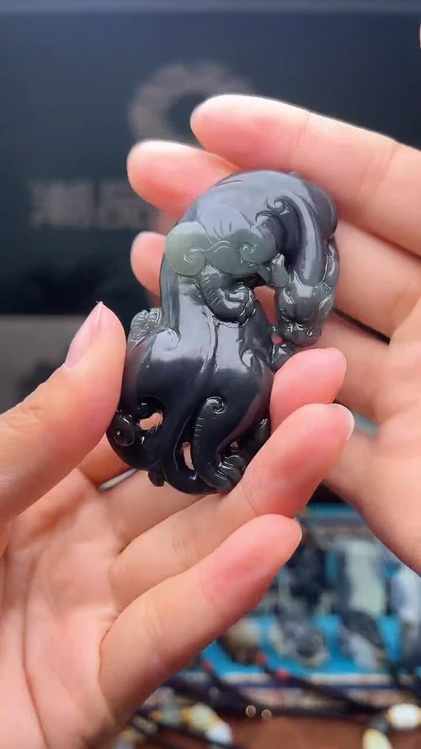 未镶嵌和田玉挂件1