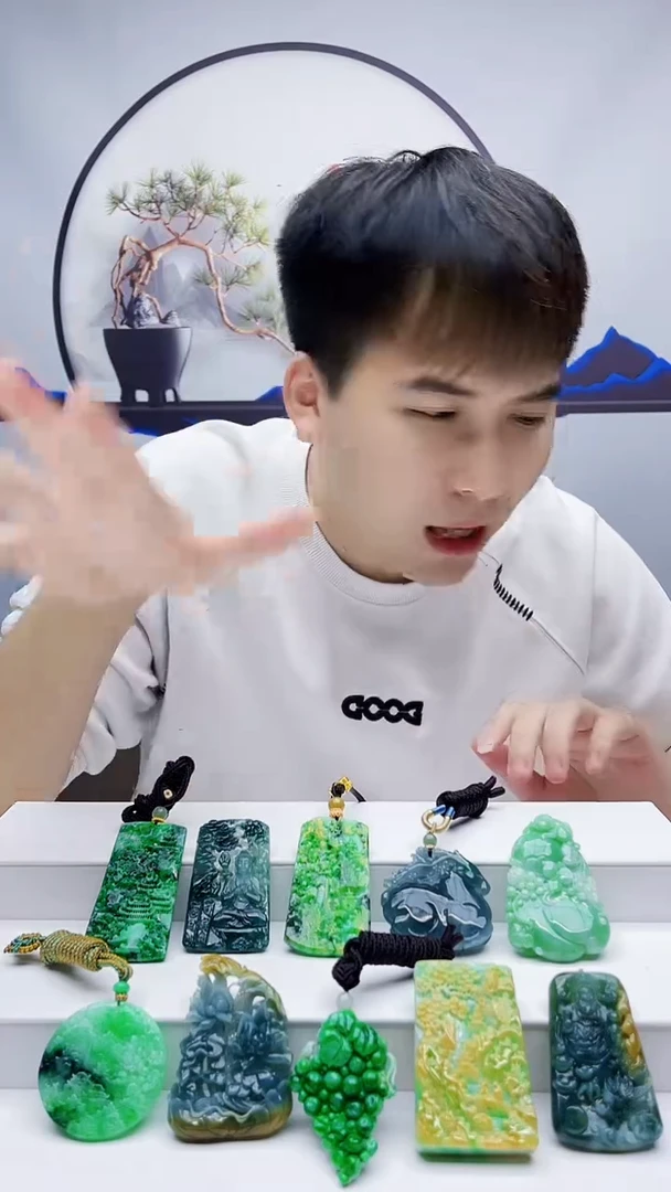 未镶嵌定制翡翠一****腿毛货-挂件98