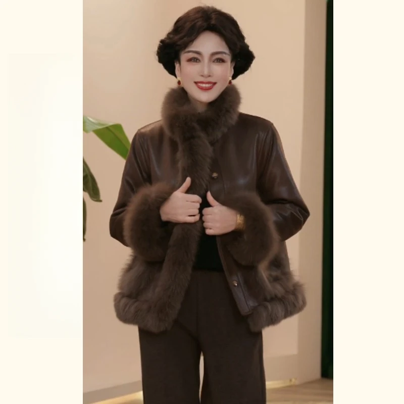 2024新款妈妈装防狐狸毛领白鸭绒免洗羽绒服中年女装保暖冬装外套