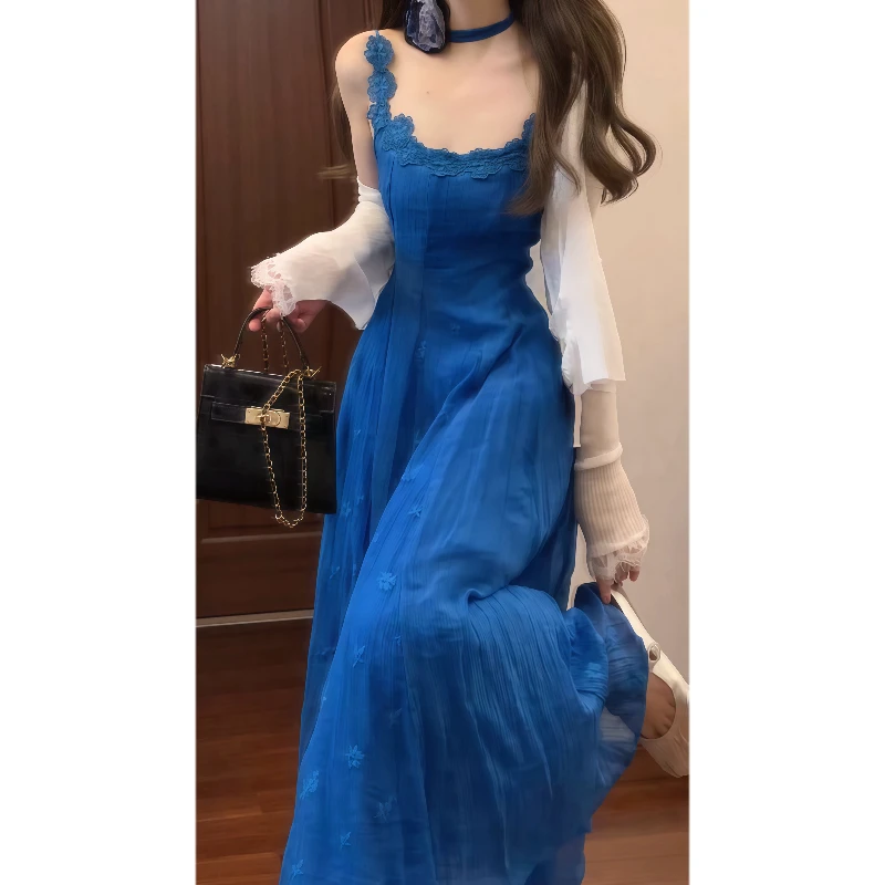 法式设计感小众复古刺绣蓝色吊带连衣裙收腰气质度假风长裙9580
