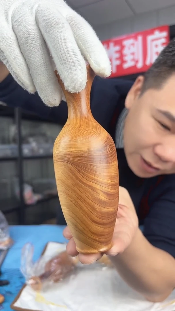 柏木二号福利：太行崕柏大号花瓶摆件