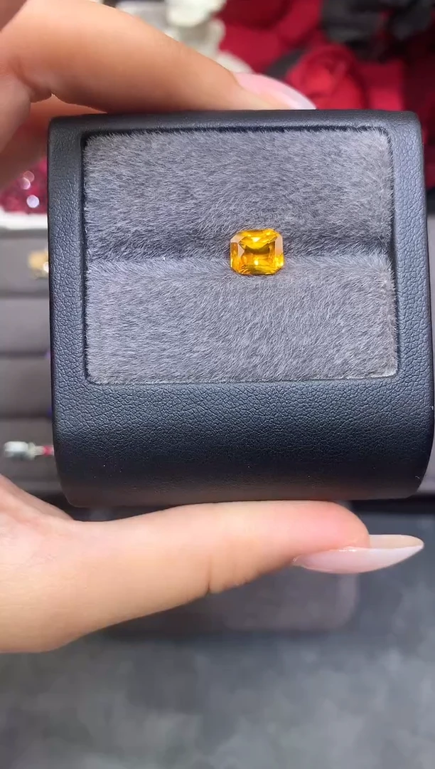 未镶嵌裸石定制蓝宝石雷切 黄蓝宝石 2.50ct