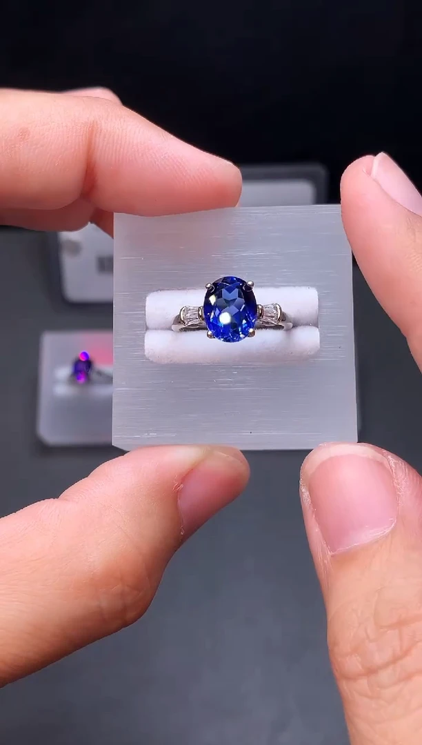 戒指蓝宝石银S925镶嵌111