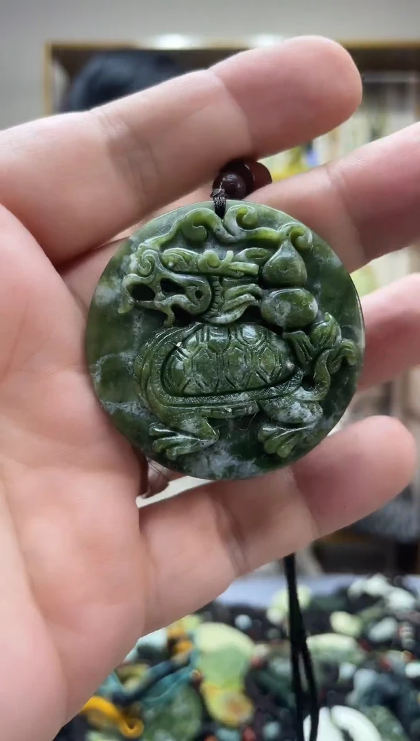 未镶嵌岫玉吊坠·
