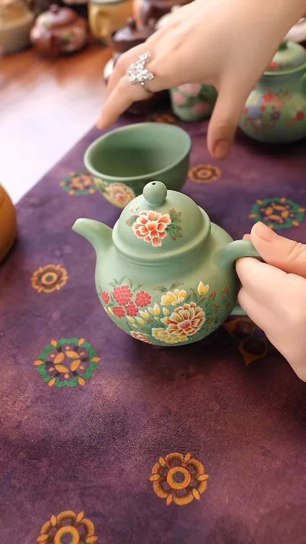 紫砂茶宠念青 掇球壶