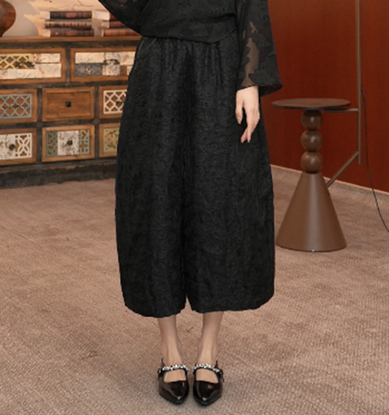 25-K09【雪涧】新中式浮雕提花百搭休闲花苞裤