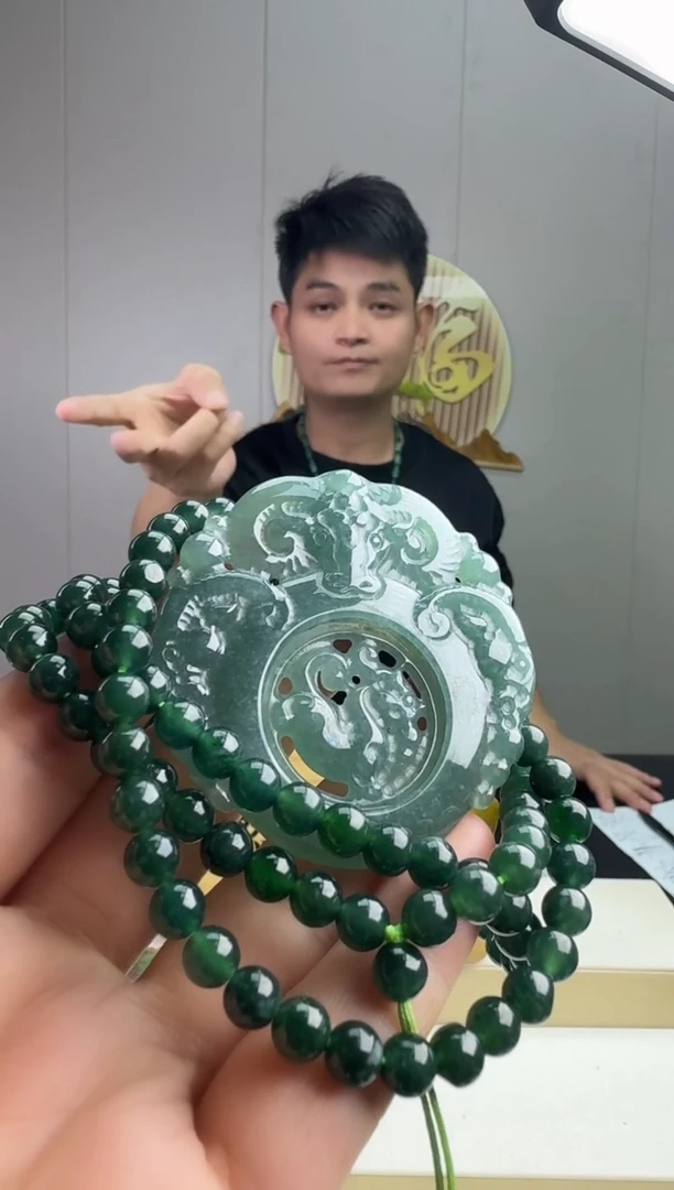 颈饰未镶嵌翡翠天然A货翡翠  多样性随机发其一