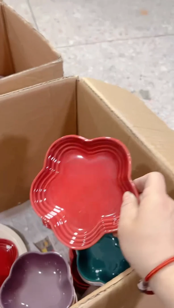 【闪购商品】碟小花蝶------------红色