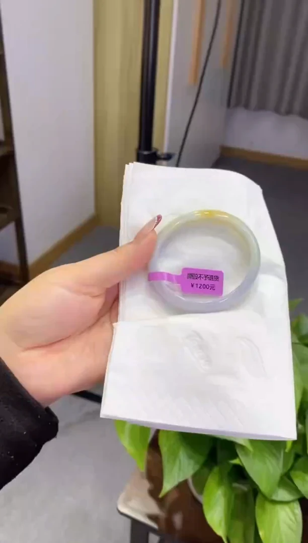 【闪购商品】翡翠手镯未镶嵌00000723