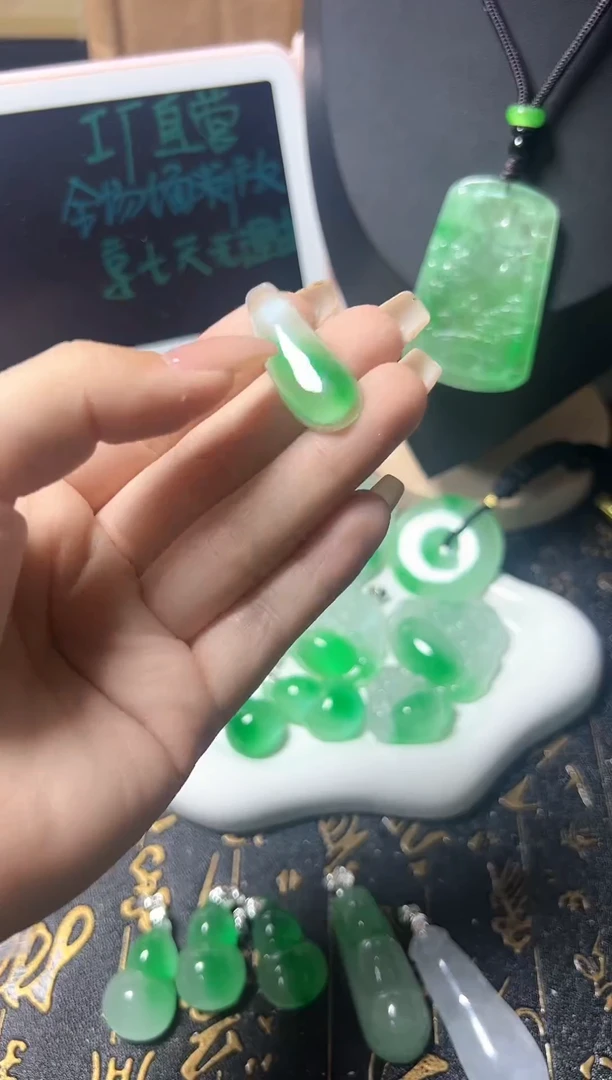 颈饰未镶嵌翡翠所见即所得，一图一物