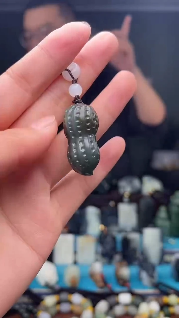 未镶嵌和田玉挂件1