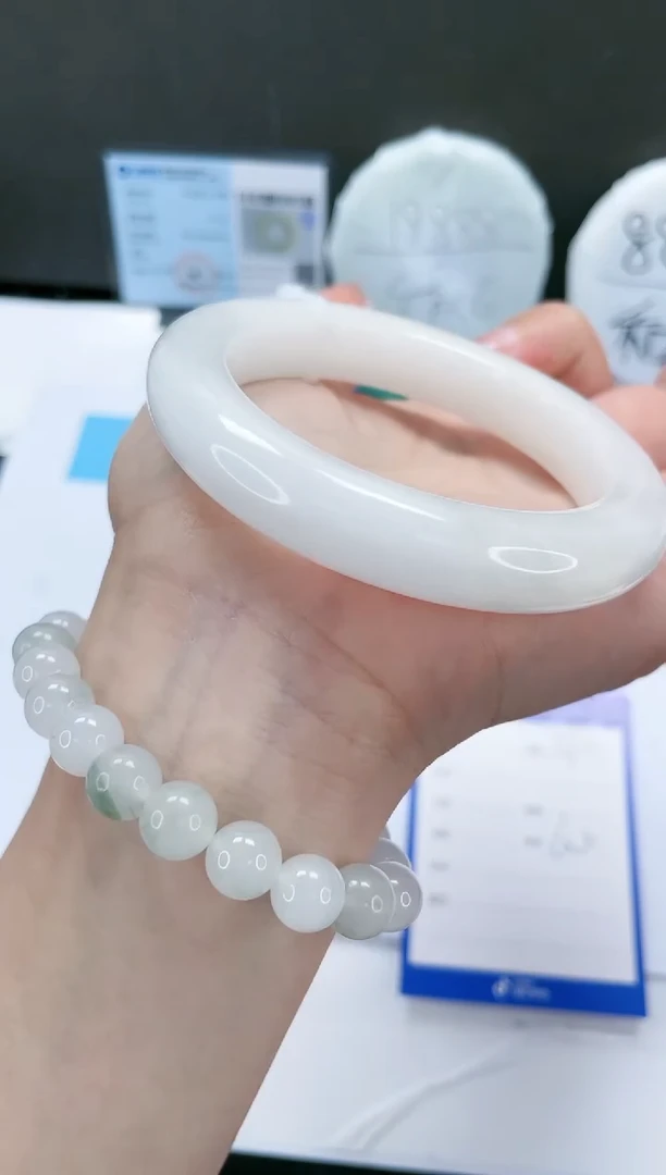 【闪购商品】和田玉手镯未镶嵌312-60