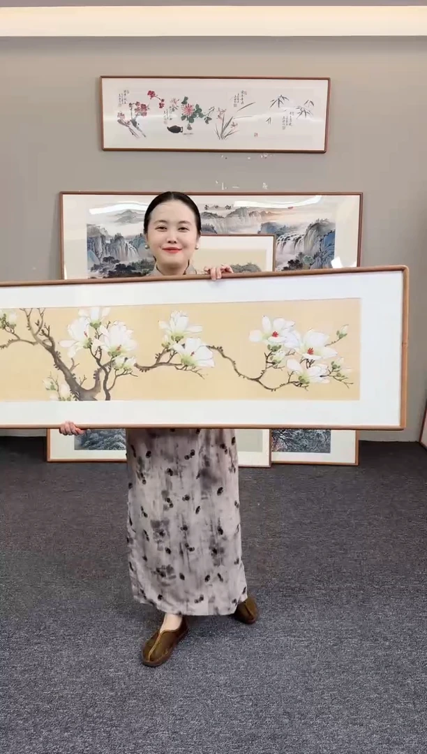 国画玉兰花155*45手绘作品