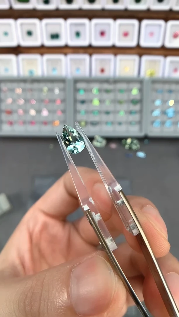 【闪购商品】定制海蓝宝石裸石未镶嵌1.21ct