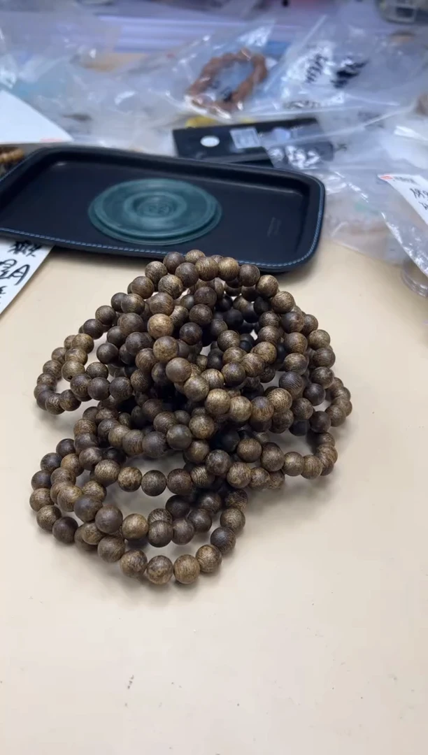 【闪购商品】沉香手串020902 海南莺歌绿多样性发其一