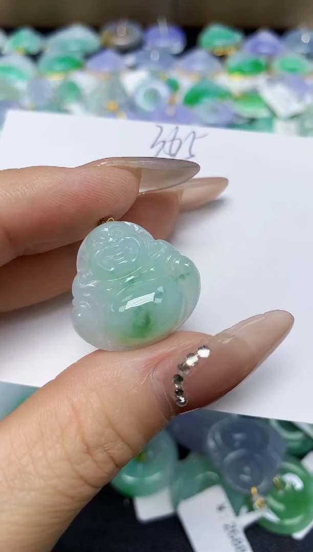 翡翠18K金镶嵌颈饰 天然缅甸翡翠A货