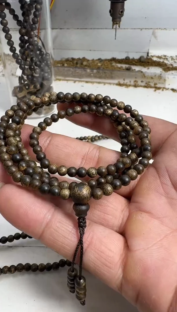 沉香手串0.4规格多圈7克