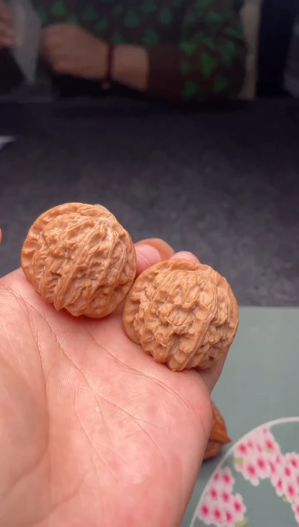 把件文玩核桃a333  白狮子 37尺