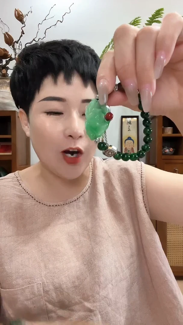 翡翠未镶嵌颈饰019
