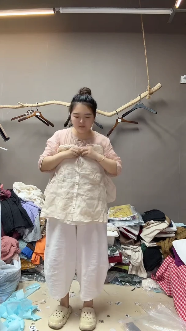 小睿麻衣服饰402