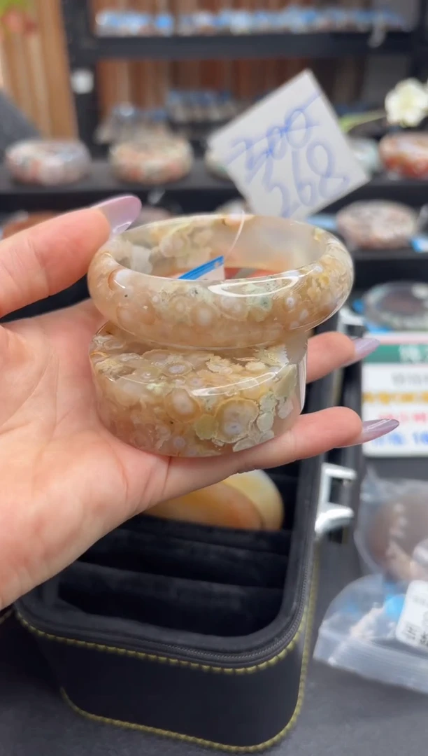 未镶嵌手镯石英质玉A402(58圈赠送镯心)