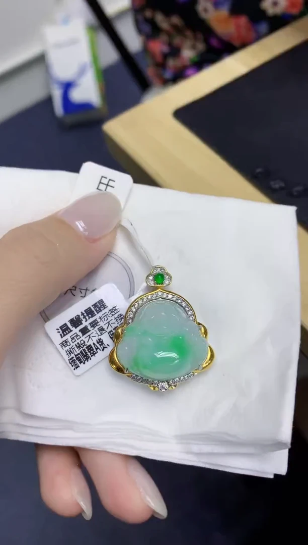 颈饰未镶嵌翡翠天然缅甸翡翠A货百元以上9元证书费自理