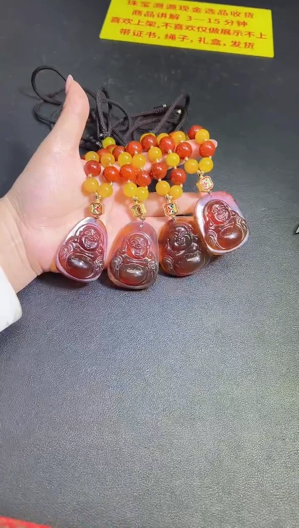 裸石琥珀未镶嵌多样性发其一