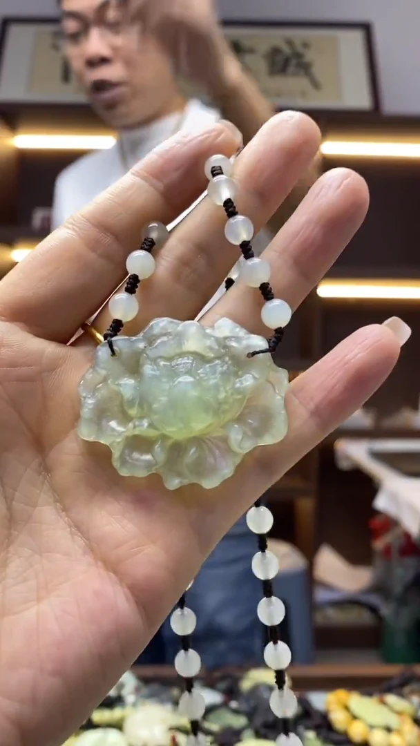 未镶嵌岫玉挂件