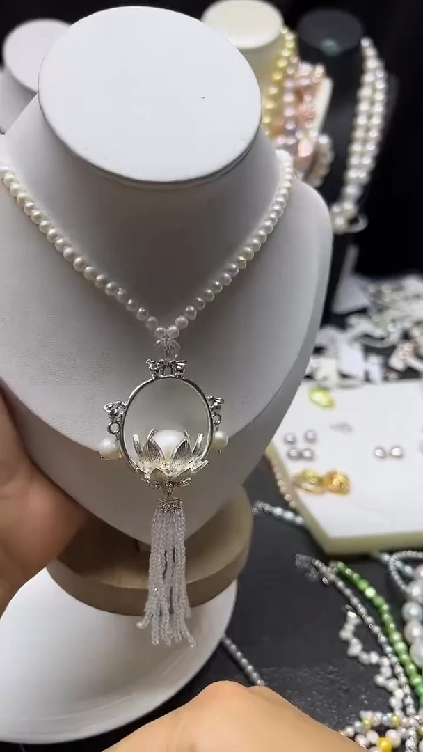 颈饰未镶嵌淡水珍珠多人