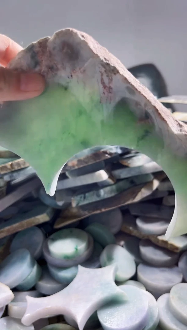 翡翠裸石缅甸翡翠A货柠3407