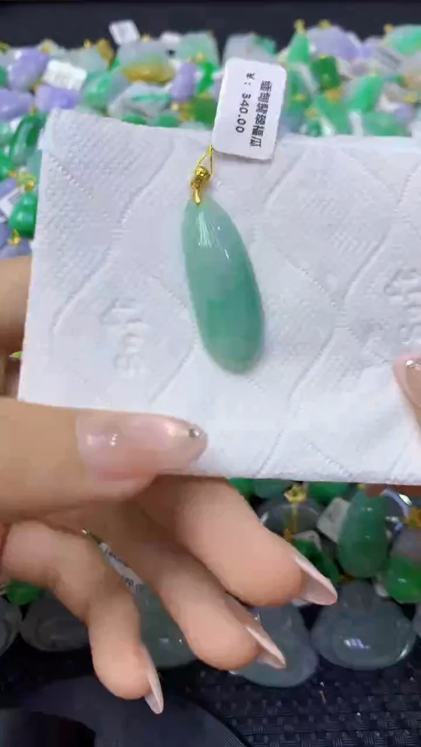 颈饰未镶嵌翡翠天然缅甸翡翠A货