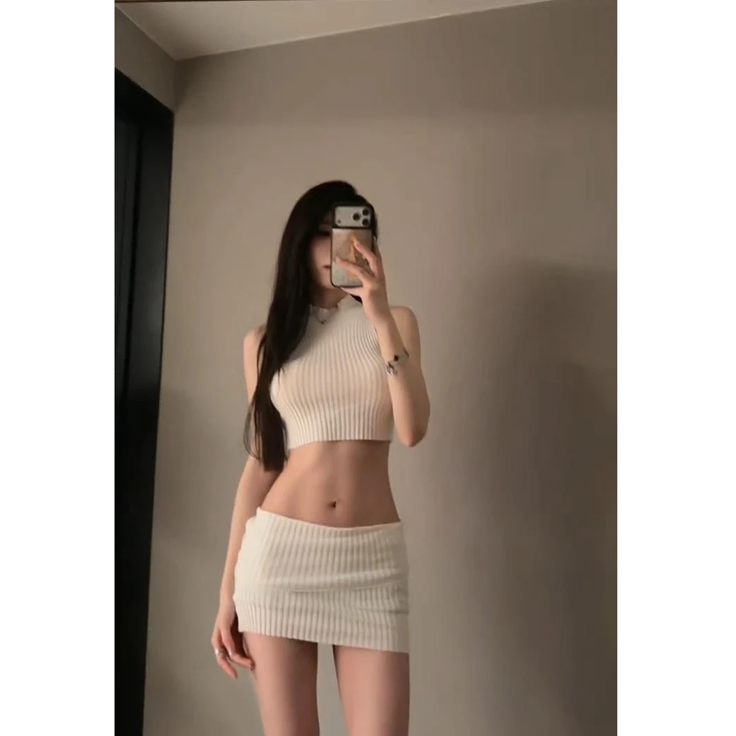 韩系辣妹纯欲极简风针织套装女露脐背心上衣半身裙显瘦性感两件套