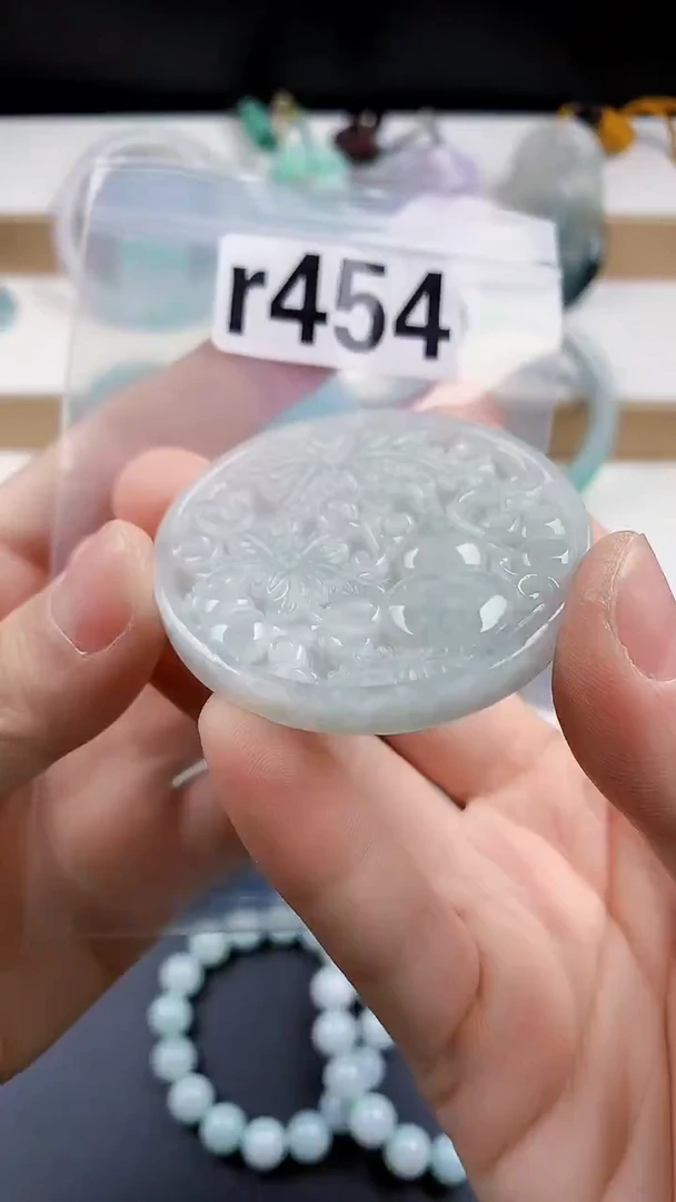 颈饰未镶嵌翡翠天然翡翠吊坠挂件