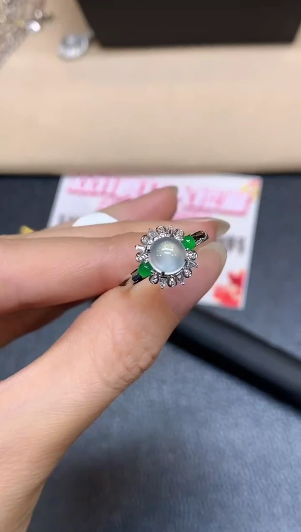 18K金镶嵌戒指翡翠13【无服务费