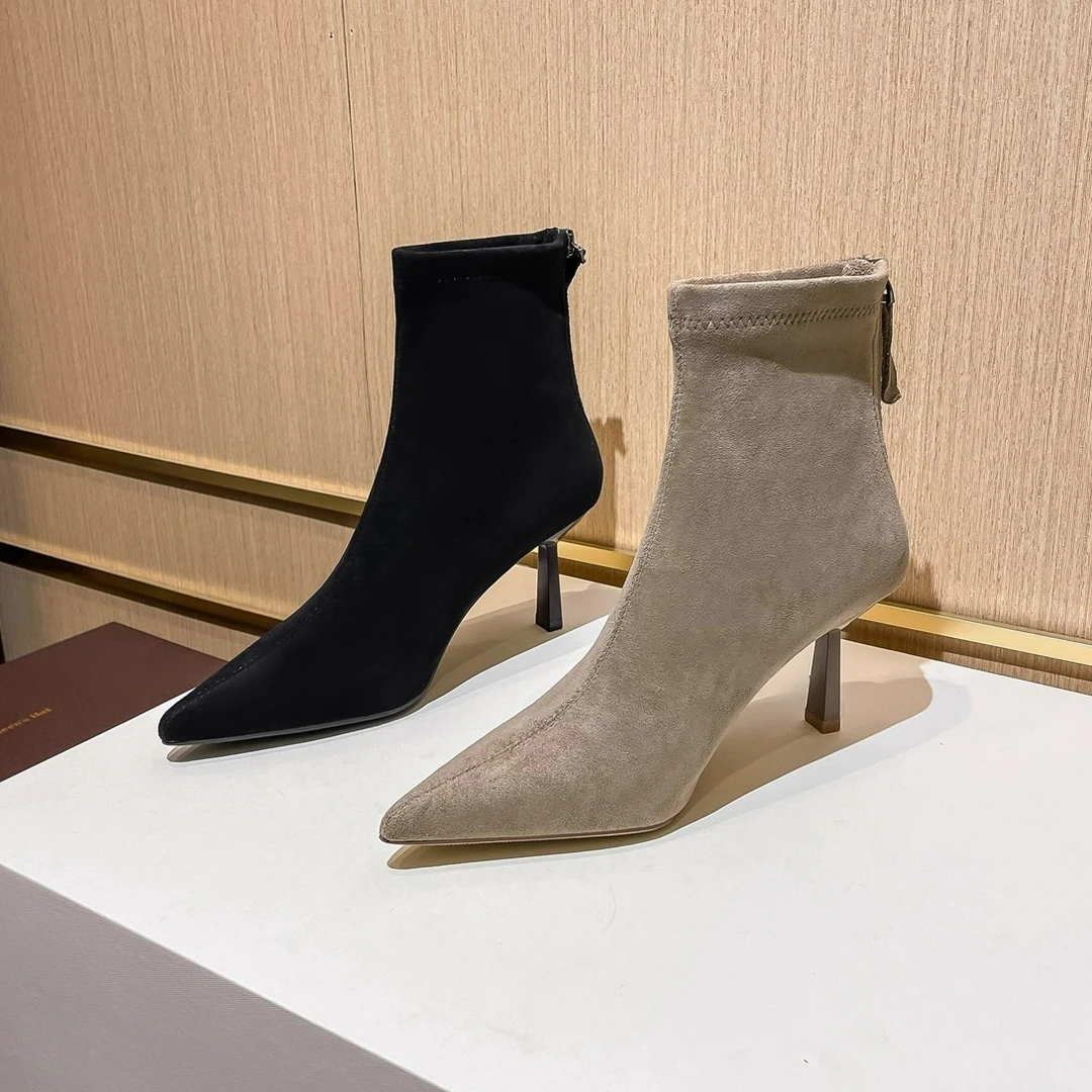 猫跟短靴女小跟裸靴欧洲站尖头细跟绒面弹力袜靴网红奶茶色瘦瘦靴