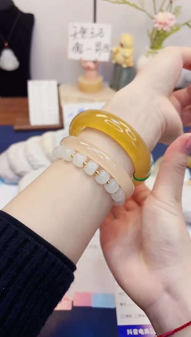 【闪购商品】石英质玉手镯未镶嵌135-财气镯-圈口63