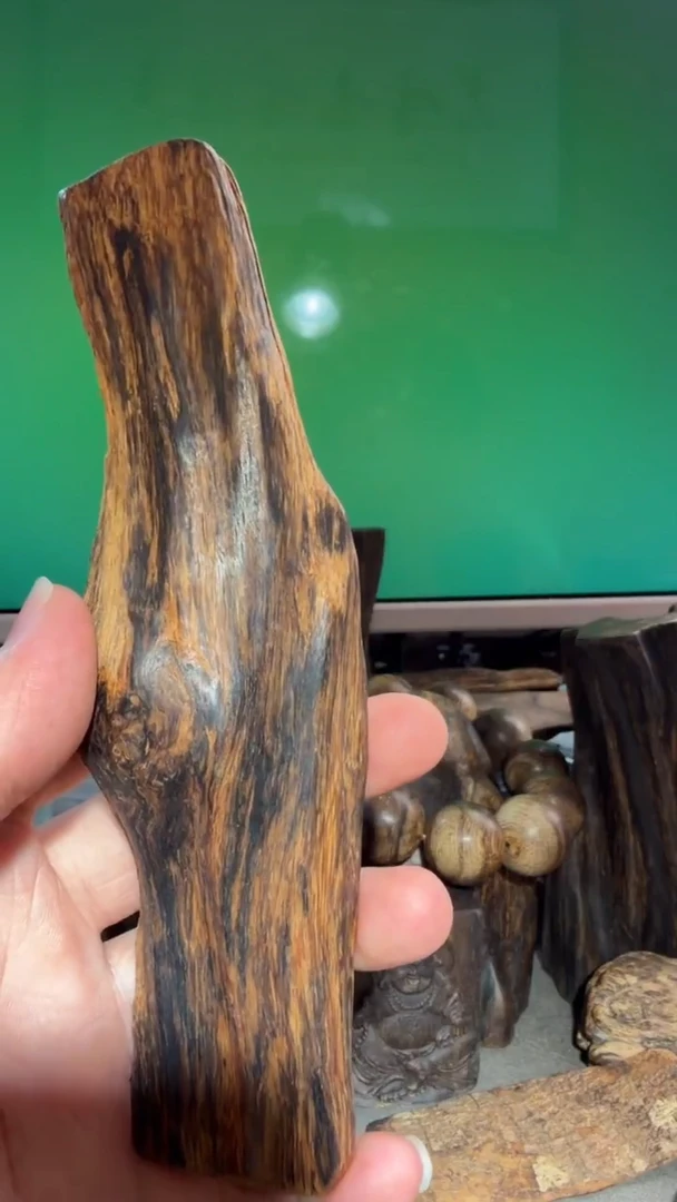 沉香手把件多样性发一