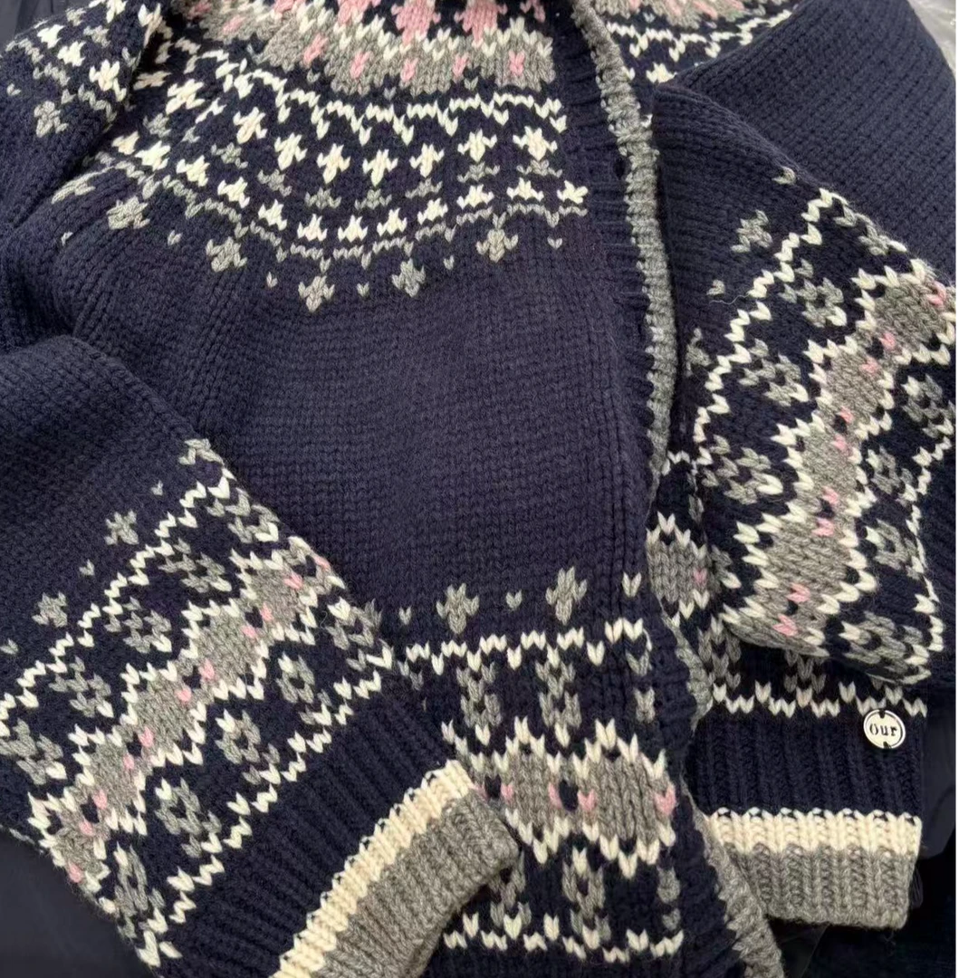 ［小小布］no退换-东大门正品o5u藏蓝色费尔岛毛衣外套