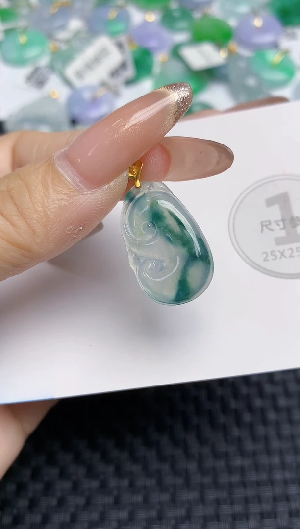 颈饰18K金镶嵌翡翠天然缅甸A货翡翠百元以上9元证书费自理