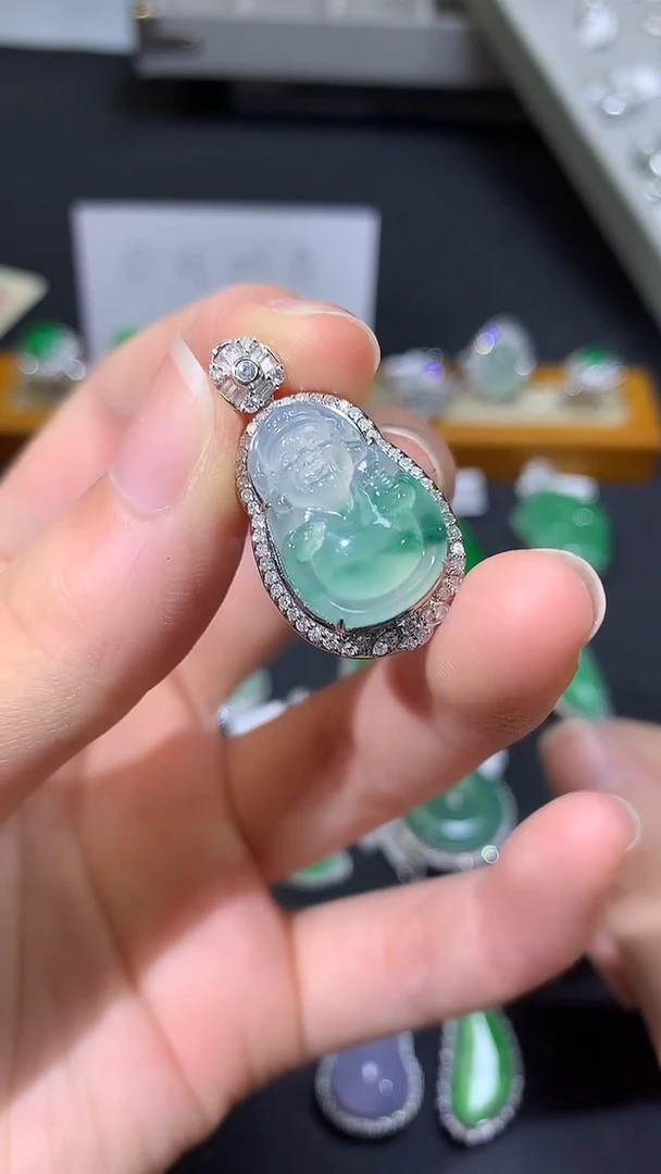 翡翠18K金镶嵌吊坠(不含链)吊坠