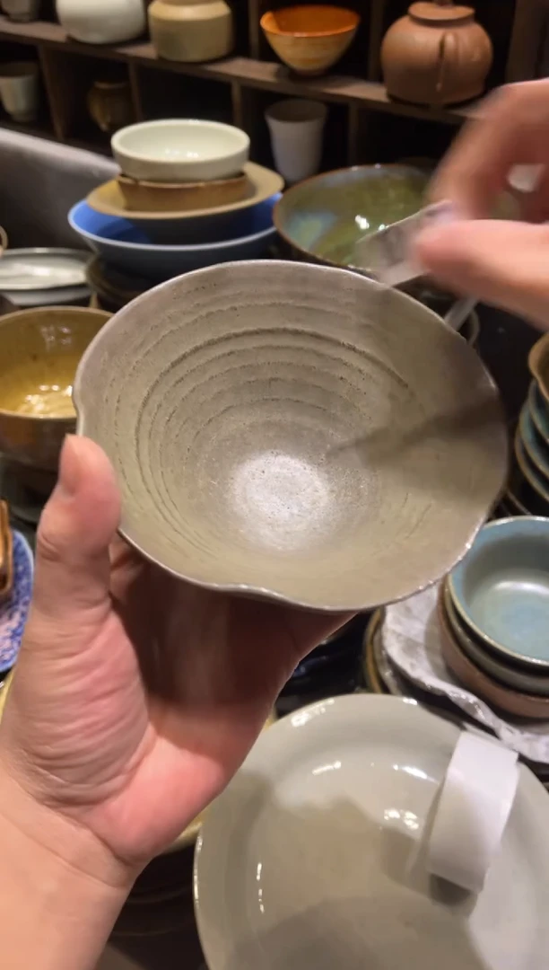 【闪购商品】瓷片318 灰色斗笠米饭碗1个