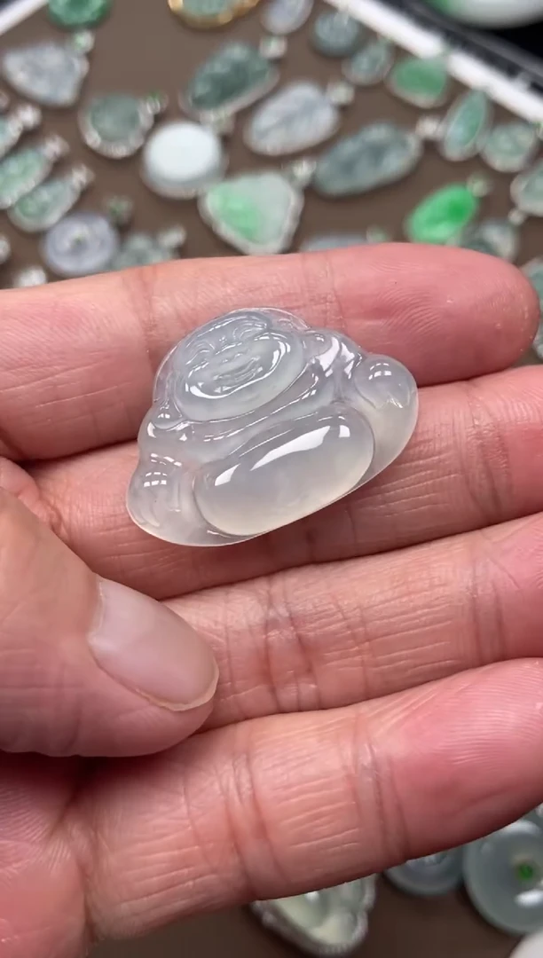 【闪购商品】翡翠吊坠(不含链)未镶嵌佛公