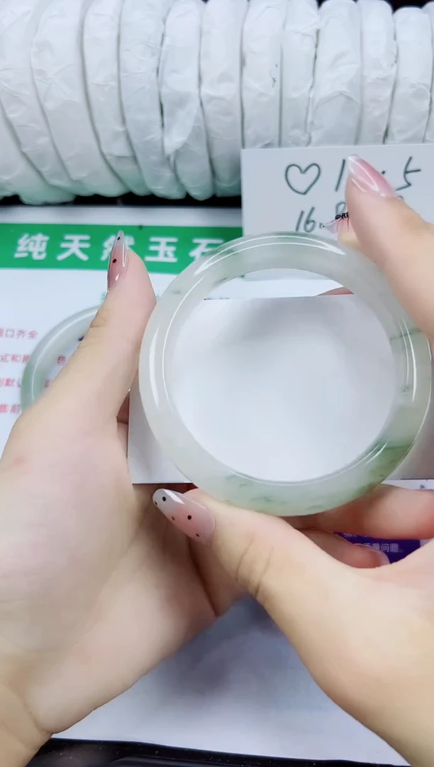 未镶嵌手镯石英质玉189-57/58