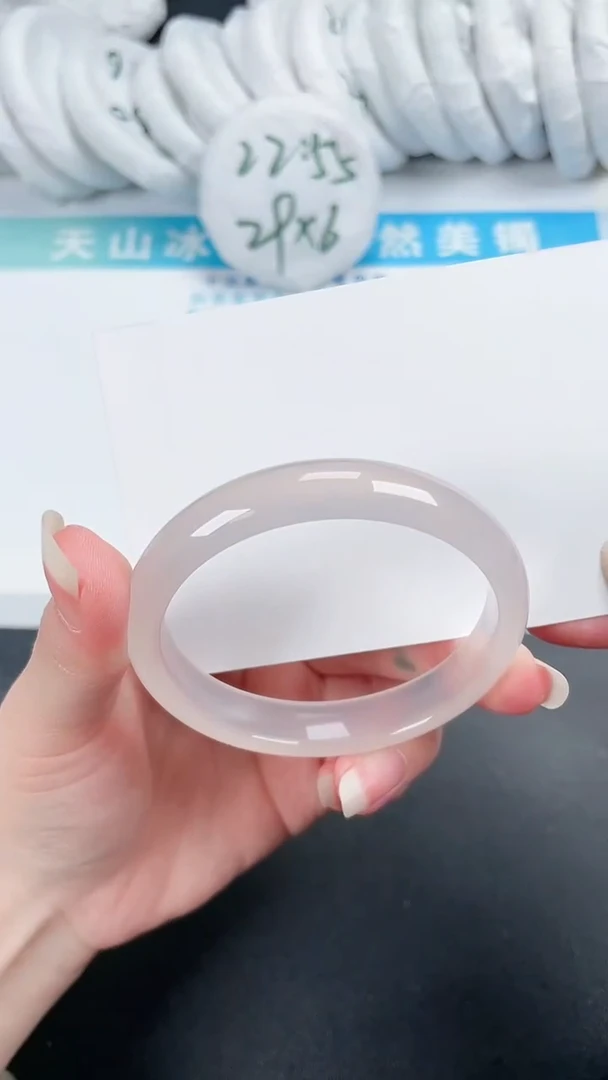 【闪购商品】石英质玉手镯未镶嵌318-53.5