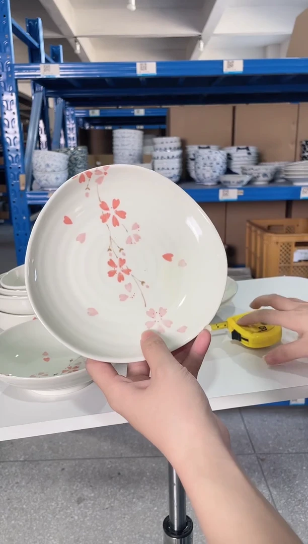陶瓷2只花帘子6.5英寸三角盘