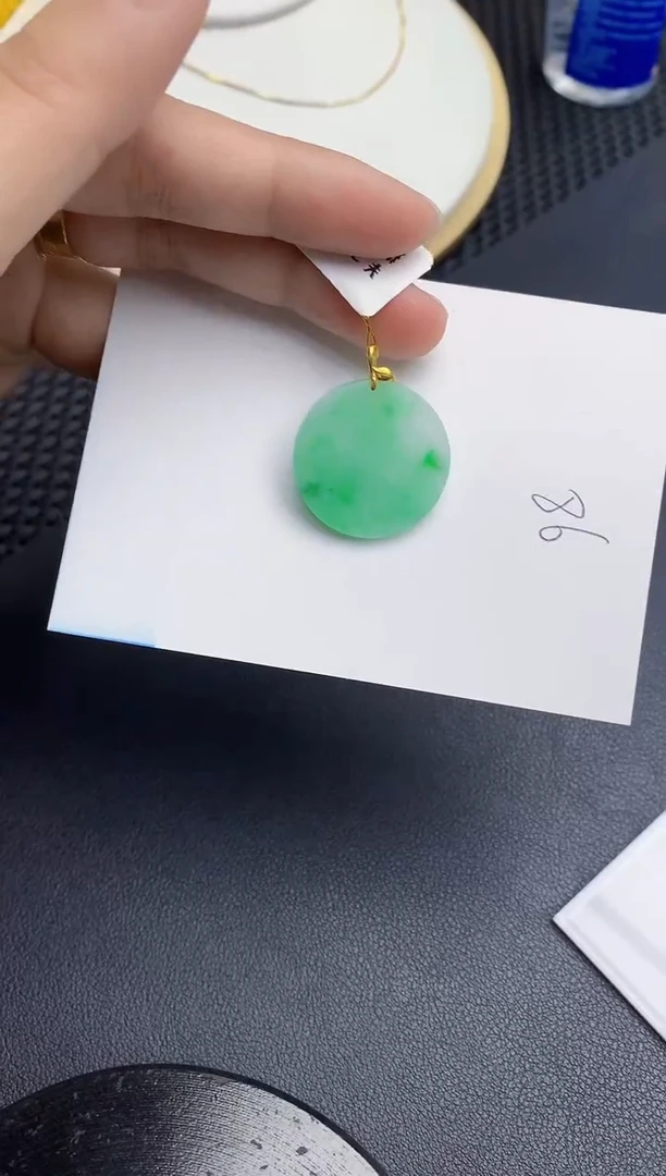 【闪购商品】翡翠颈饰18K金镶嵌000000000