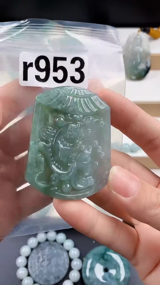 颈饰未镶嵌翡翠天然翡翠吊坠挂件
