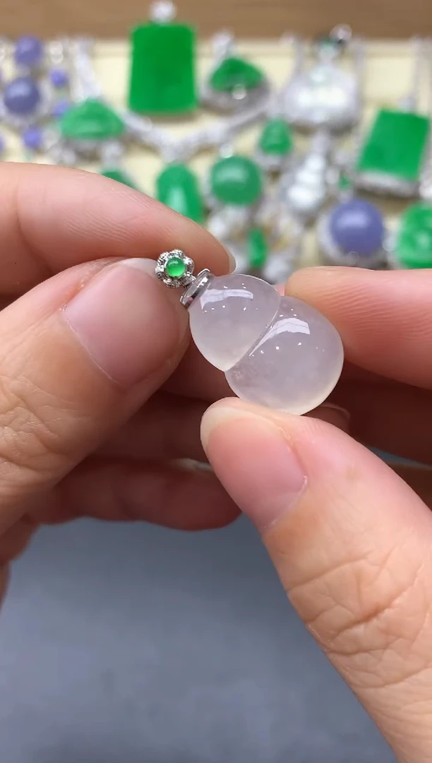 颈饰18K金镶嵌翡翠449中国好珍宝